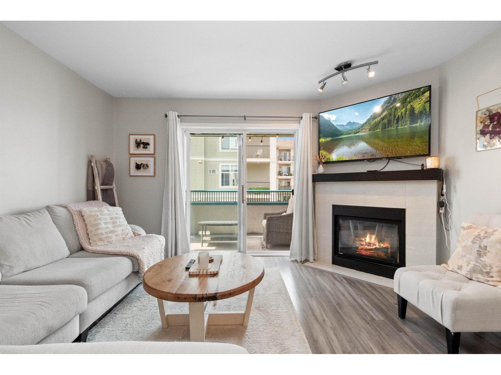 205 9143 EDWARD STREET, Chilliwack Proper West in Chilliwack Proper
