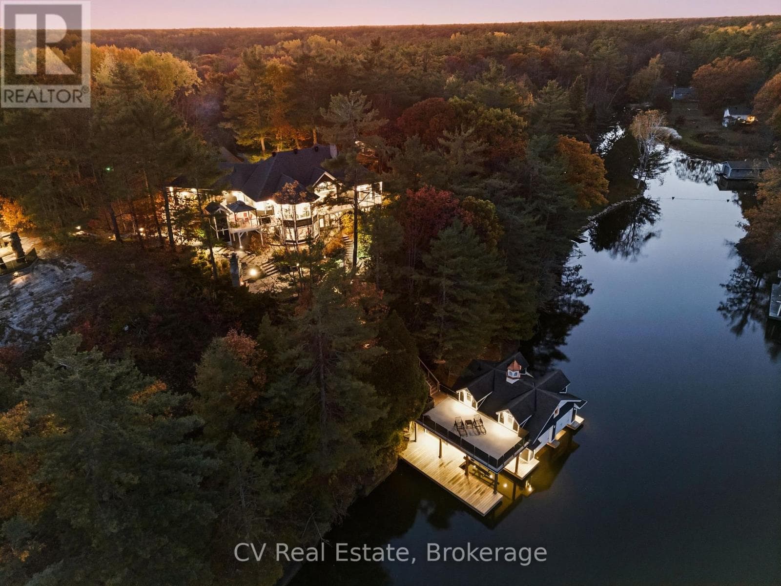 1060 SOUTH SUNSET BAIE ROAD in