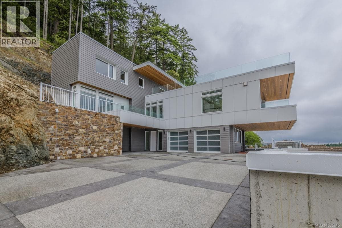 3887 GULFVIEW DRIVE in