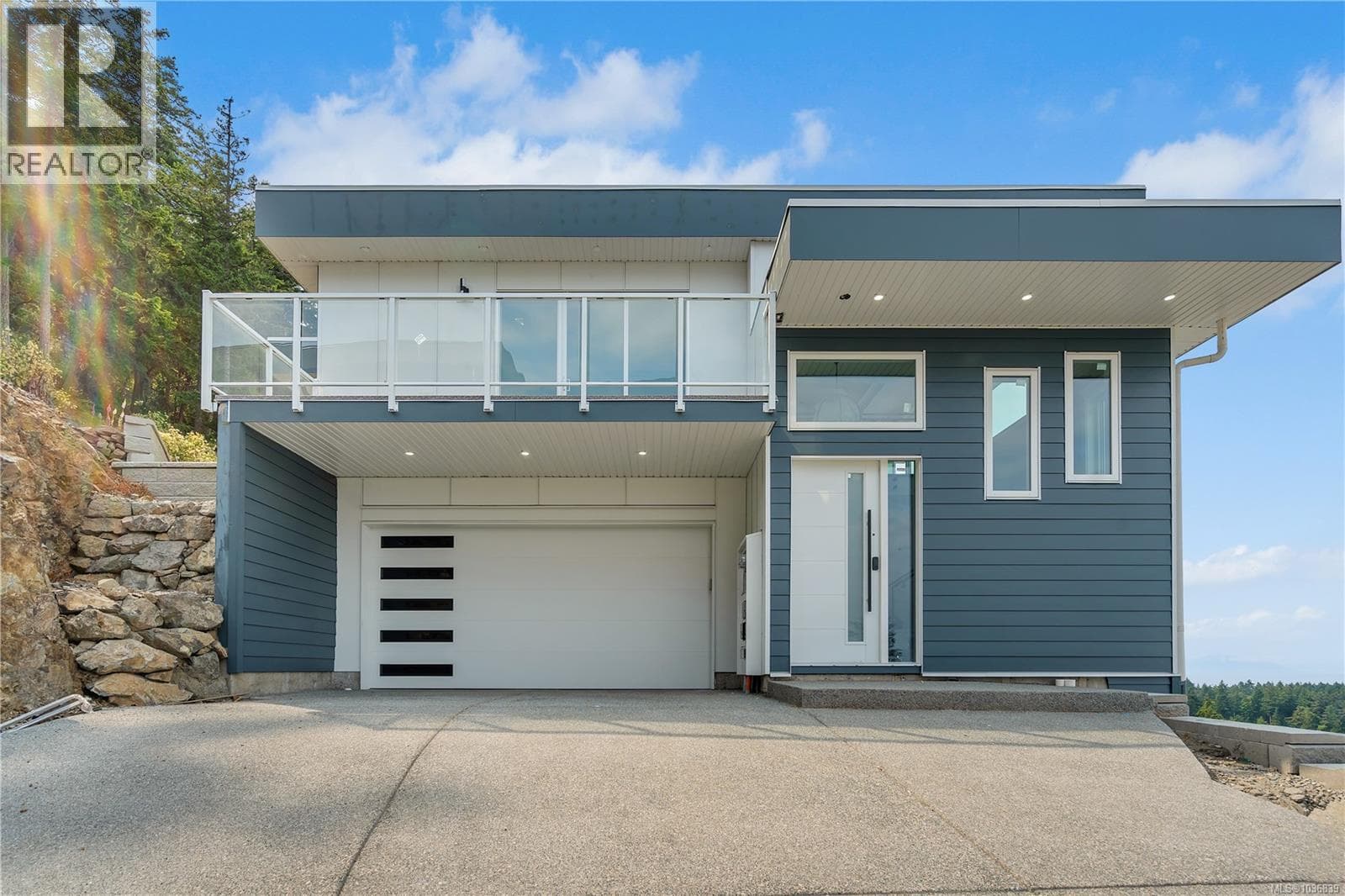 3875 GULFVIEW DRIVE in