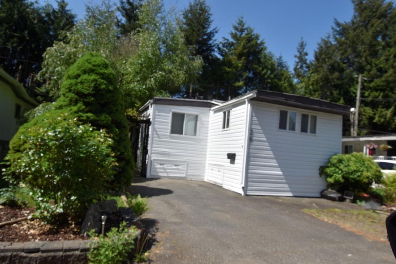 29 6571 KING GEORGE BOULEVARD in West Newton
