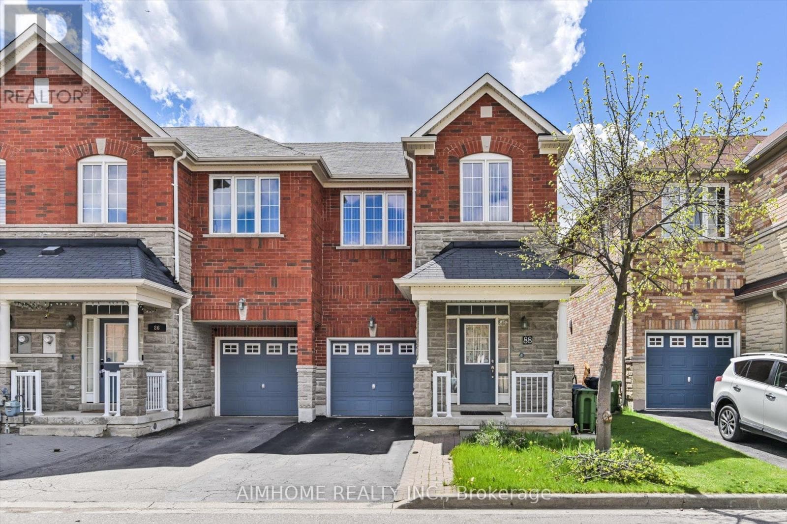 88 DAIRY DRIVE in Clairlea-Birchmount