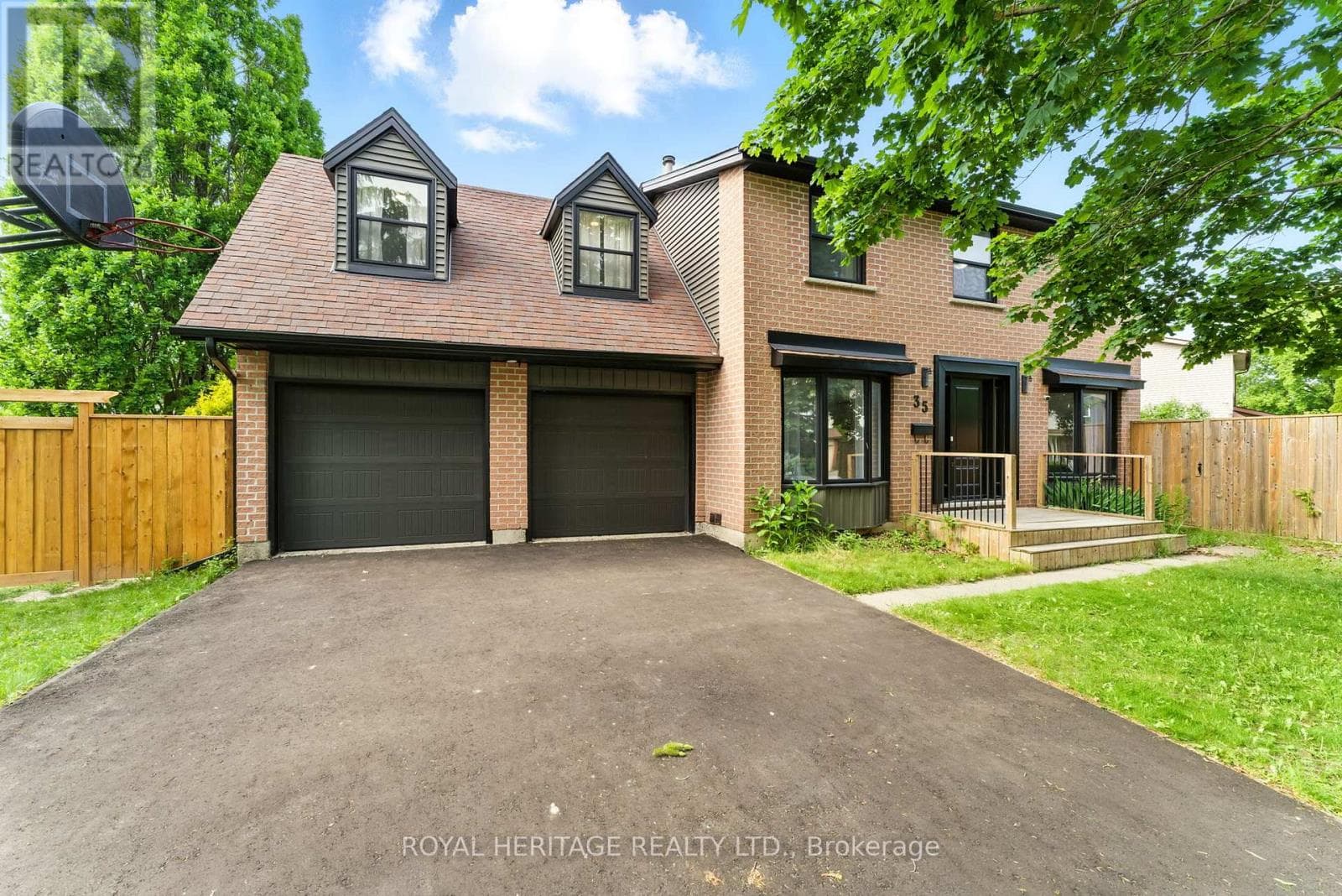 35 ASPEN VALLEY CRESCENT in