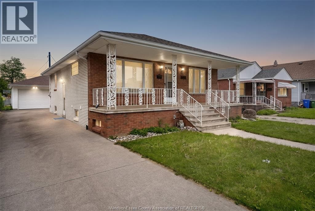 1639 LANGLOIS AVENUE in Walkerville