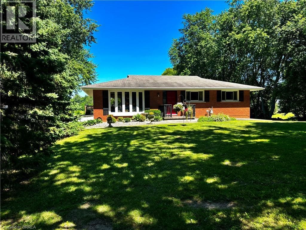 761 LYNDEN ROAD in Lynden