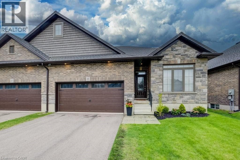 15 MATHESON CRESCENT in