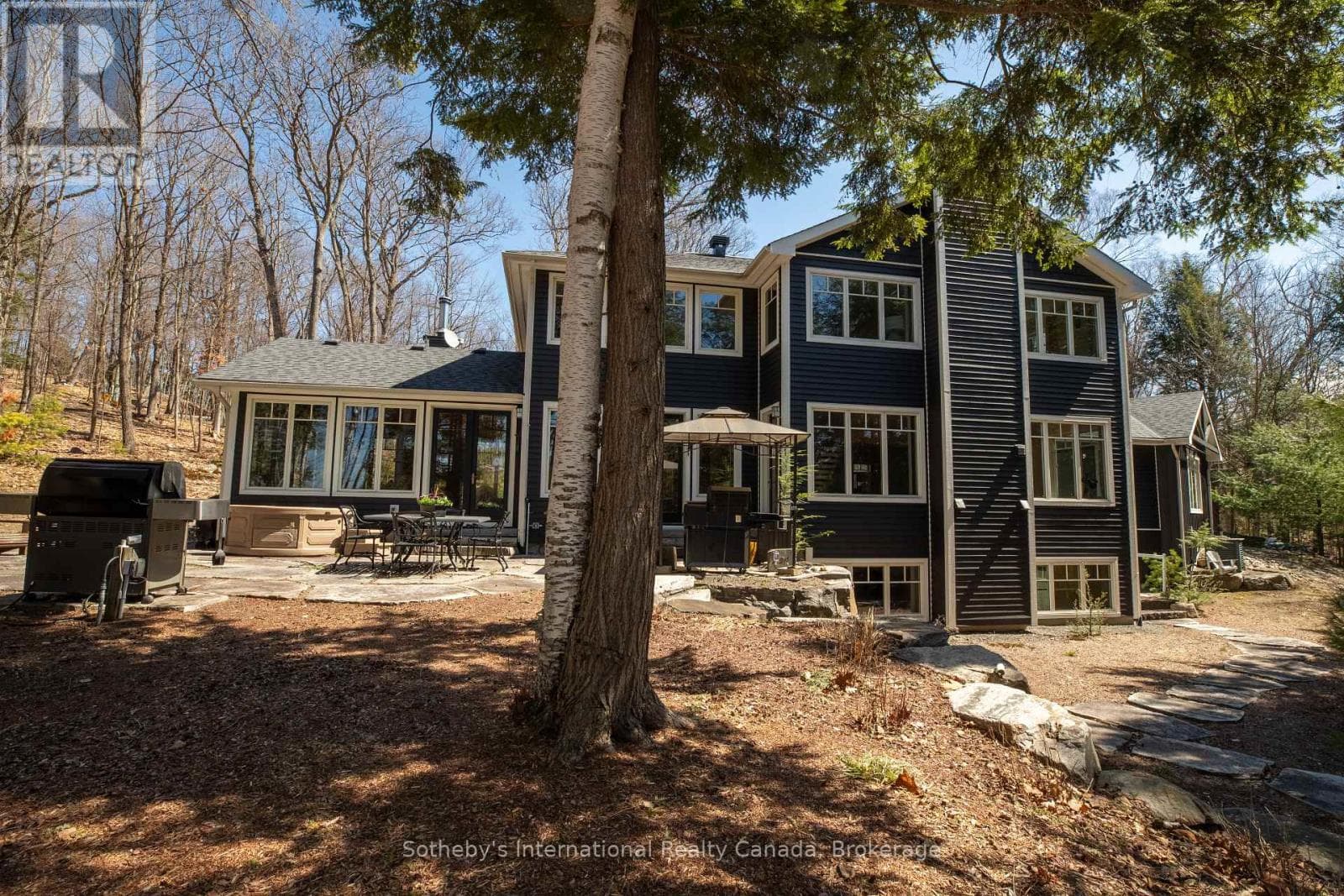 1025 LONG POINT ROAD in