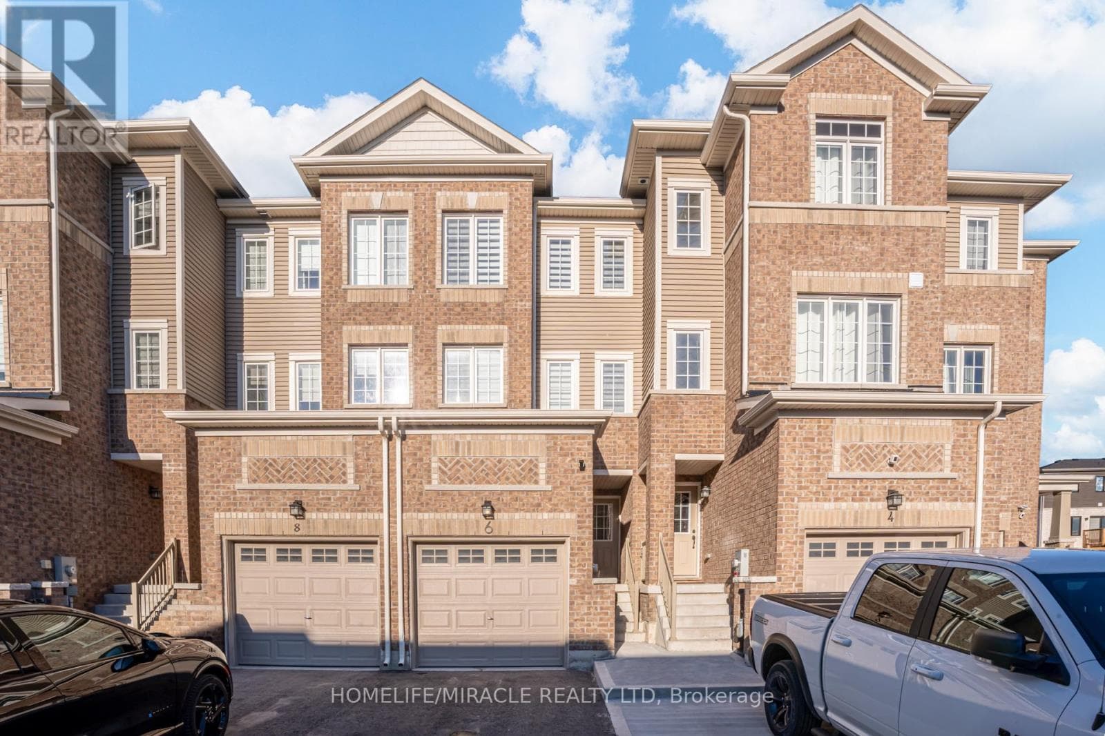 6 PUMPKIN CORNER CRESCENT in