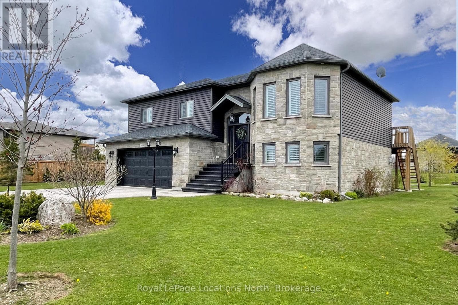 204 MACTAY DRIVE in
