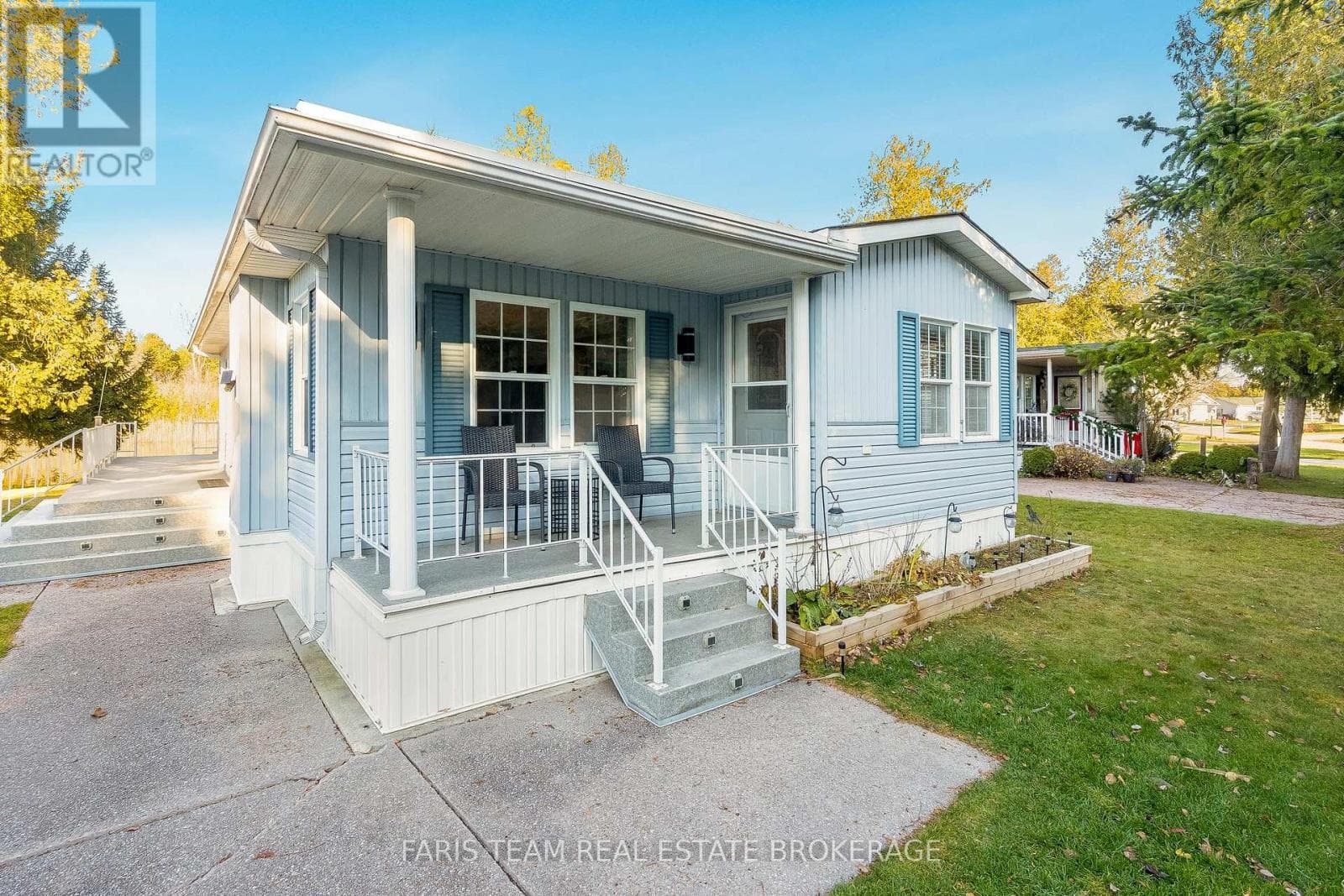 3 ST JAMES PLACE in