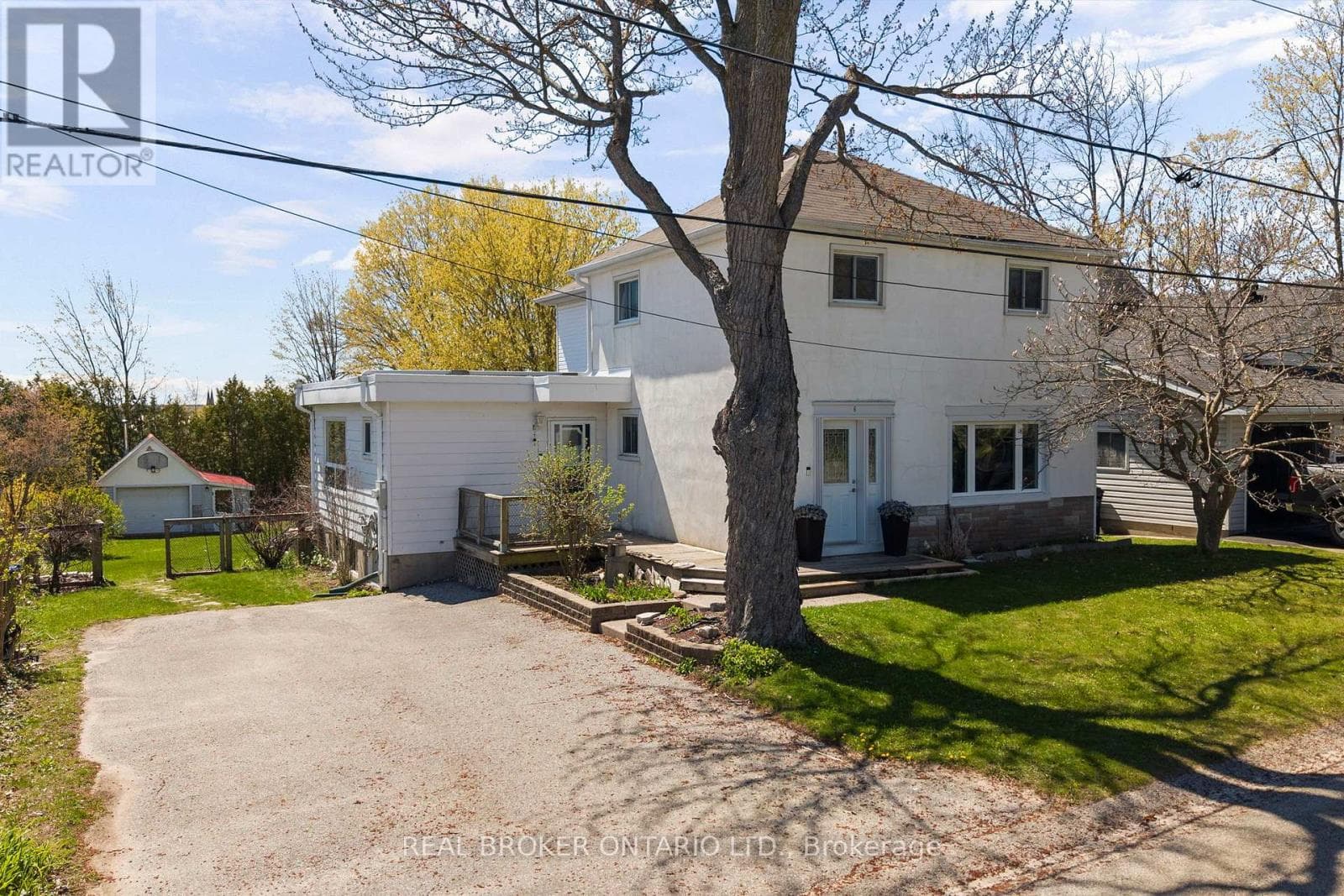 6 LUCY STREET in