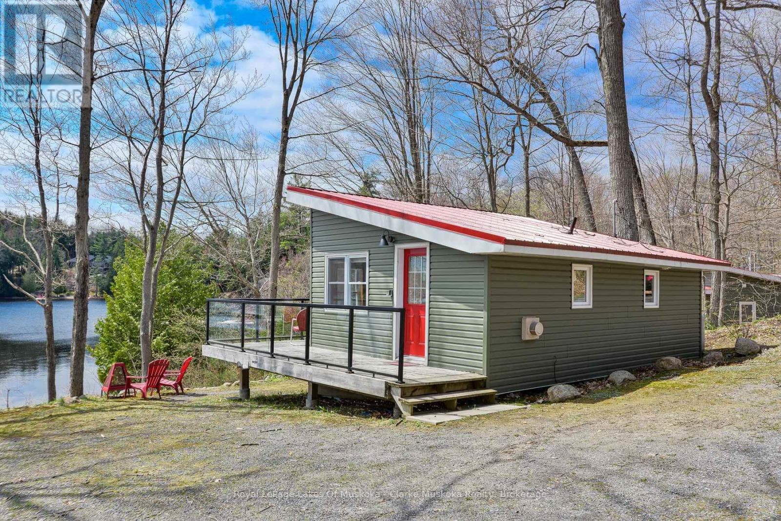 7 SILVER POINT ROAD in