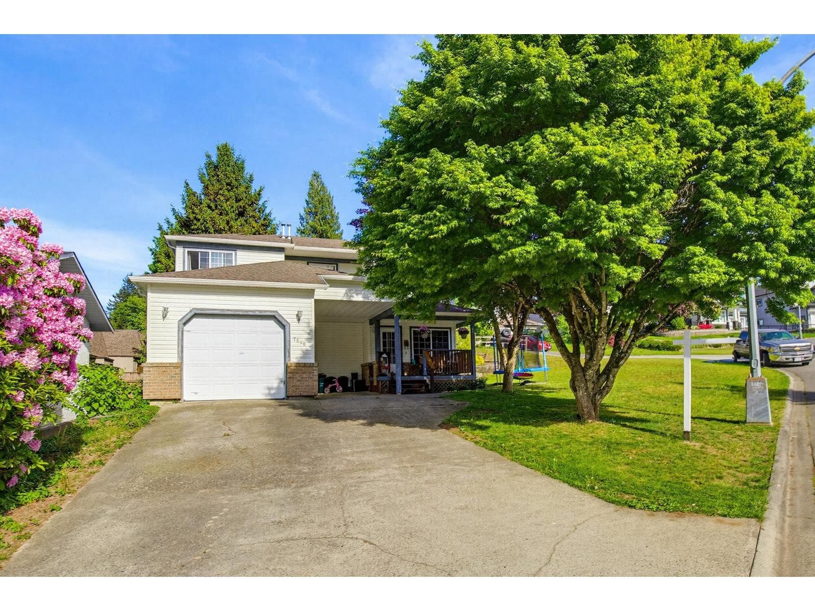7800 DEERFIELD STREET in Mission Urban-Infill Area