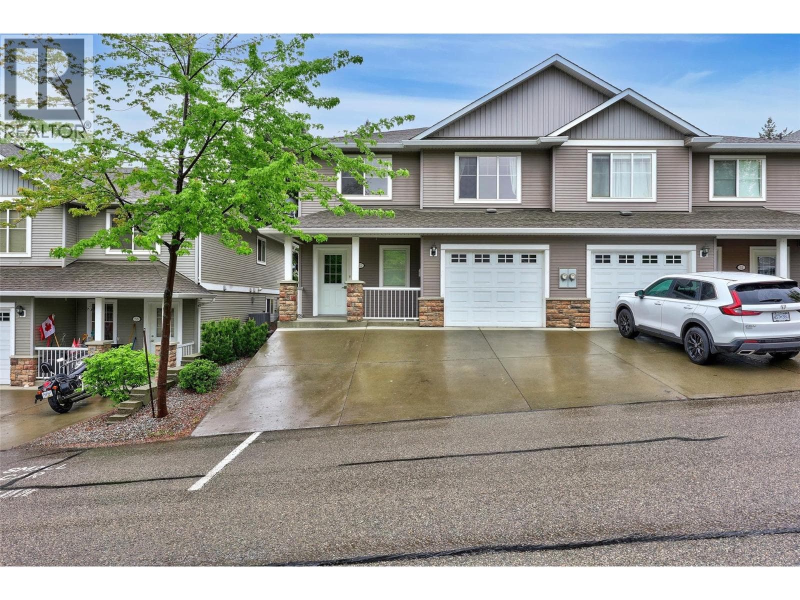 1855 Hillside Drive Unit# 32 in Mount Dufferin