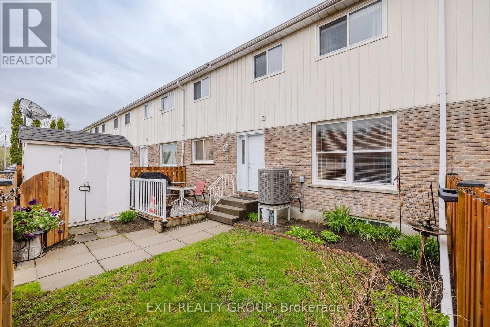 36 - 19 TRACEY PARK DRIVE in