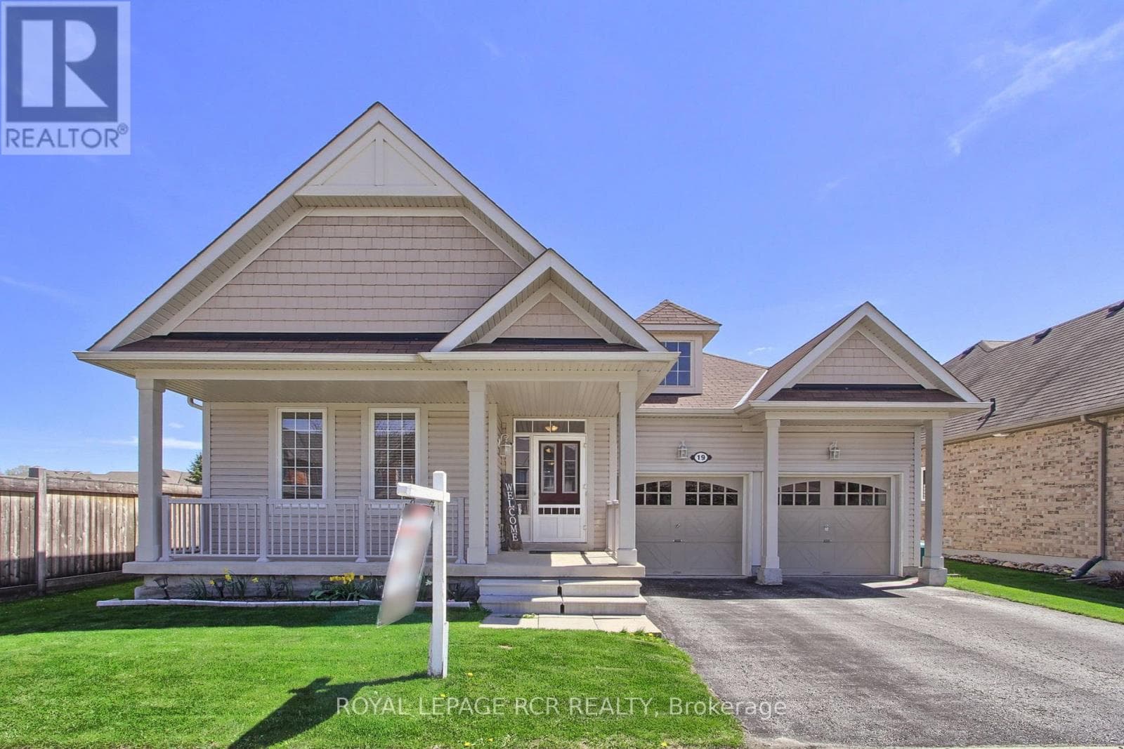 19 WYNDHAM CIRCLE in Sutton