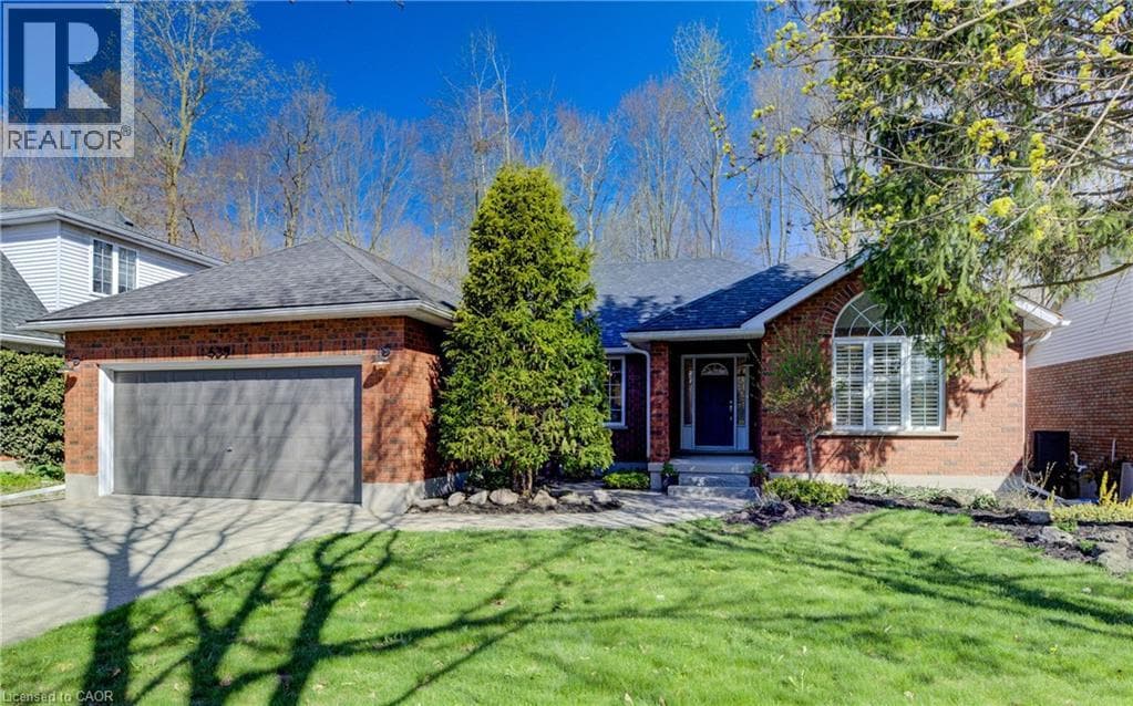 439 NORTHLAKE DRIVE in Lakeshore North/Conservation