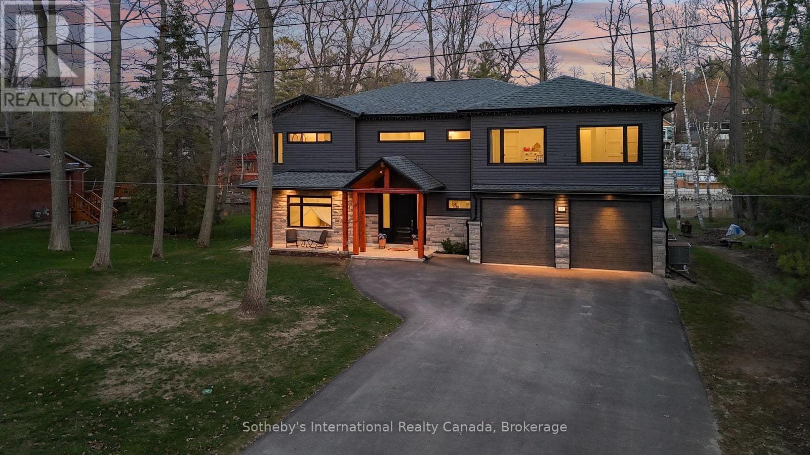 71 OAK LEA BOULEVARD in