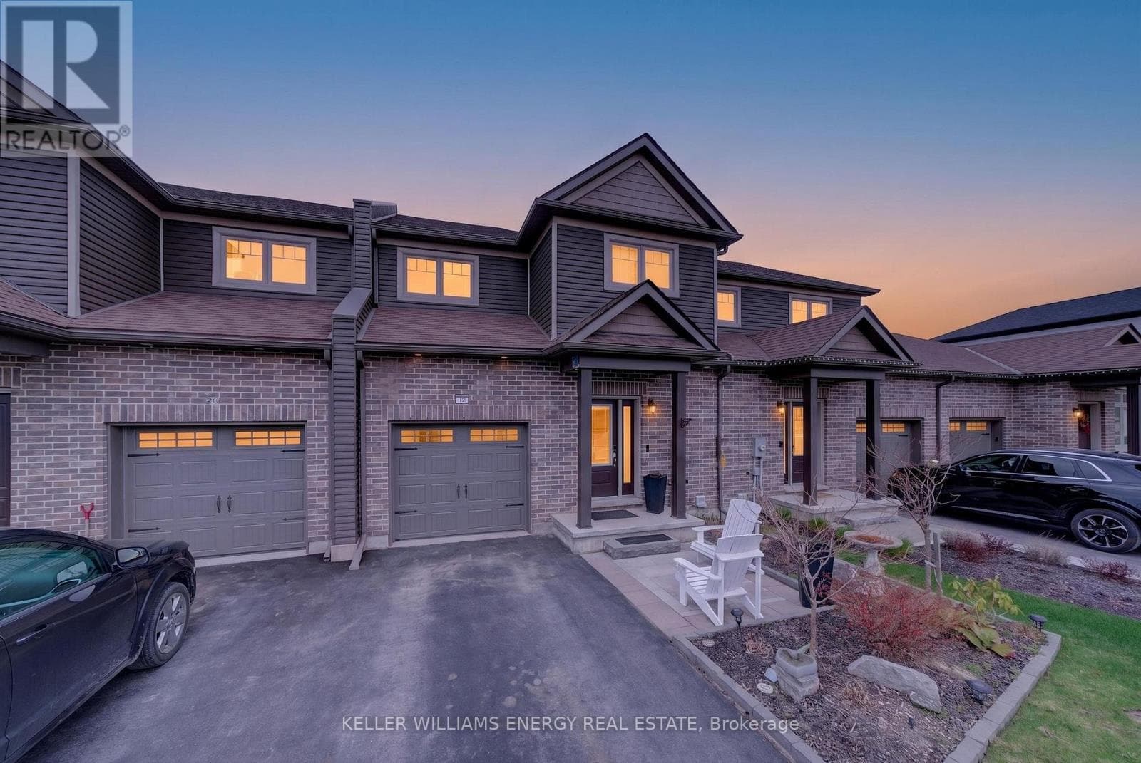 32 CURTIS STREET in