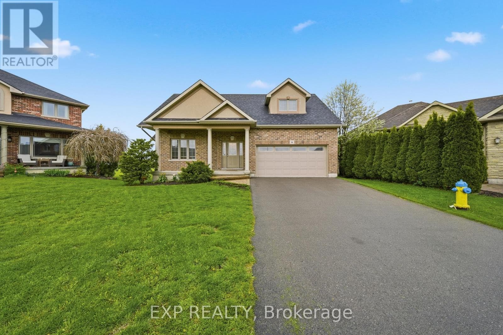 16 AMBER PLACE in