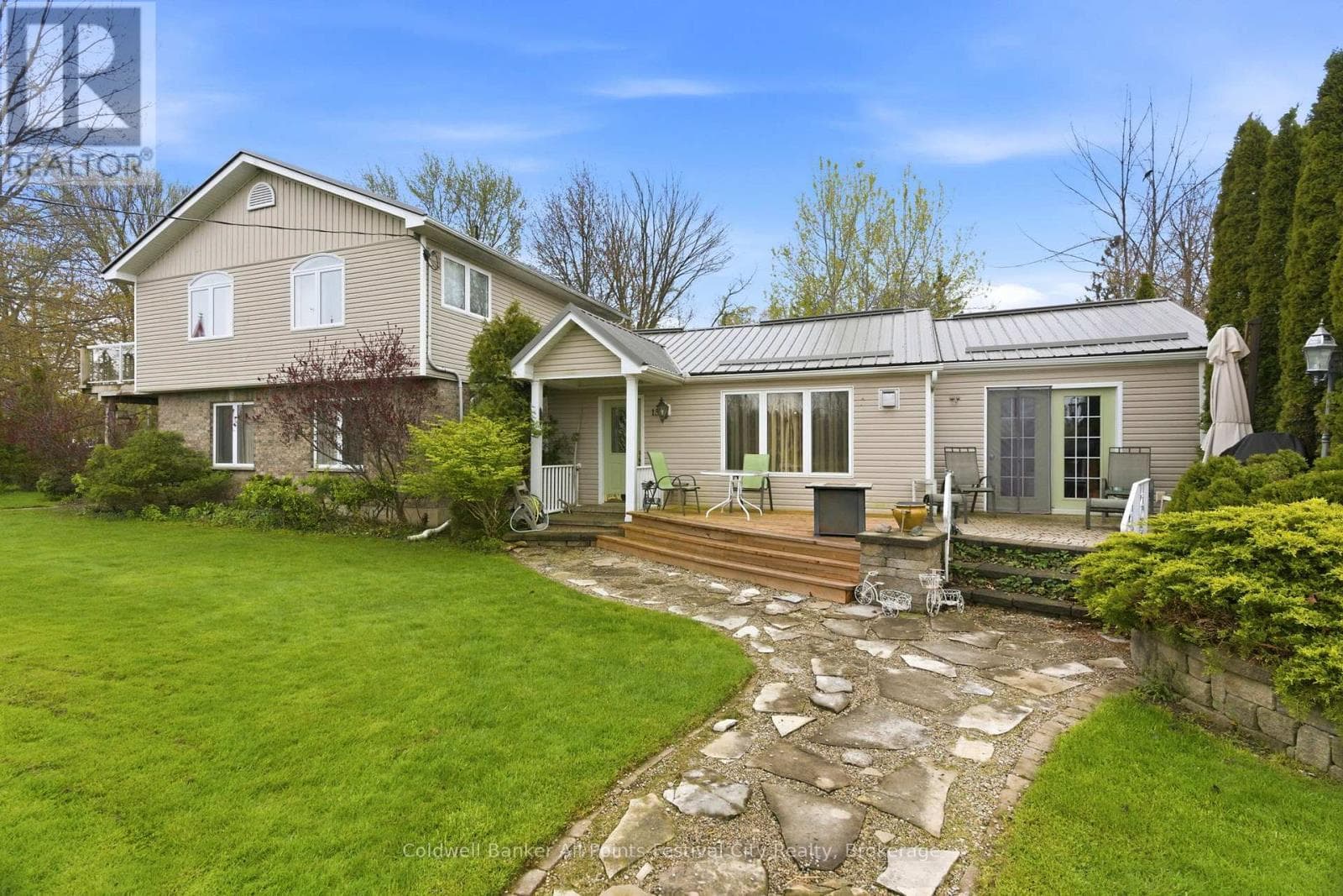 13 RAVINE PARK ROAD SOUTH in