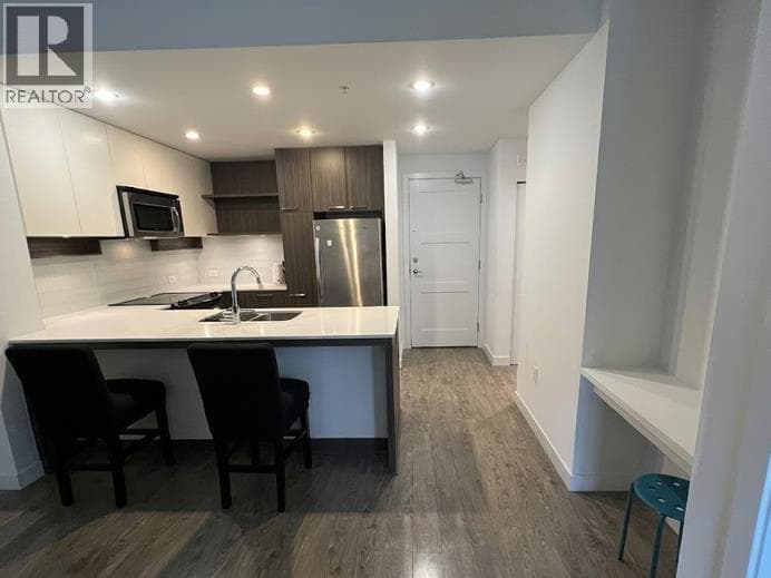 320 608 COMO LAKE in Cariboo-Burquitlam