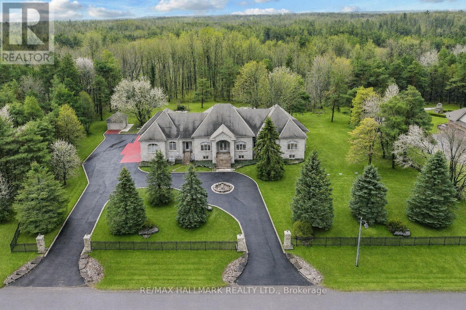 11 CRANBORNE CHASE in Ballantrae-Stouffville