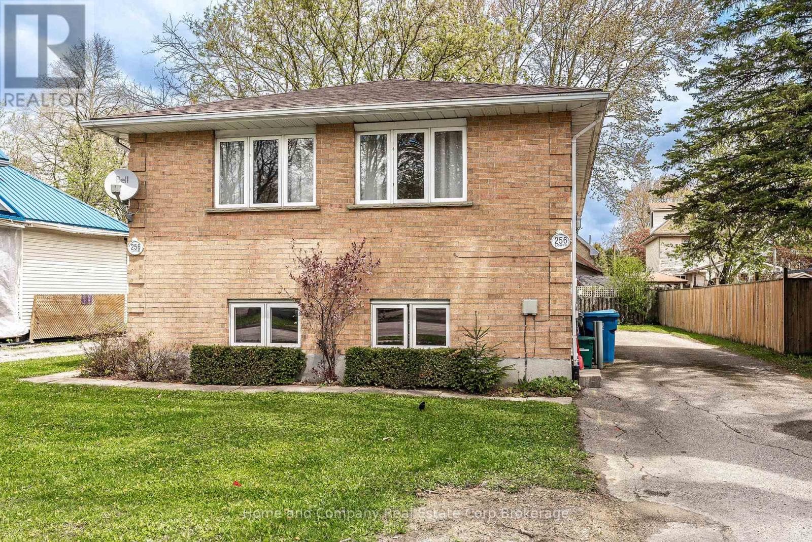 256 HURON STREET in