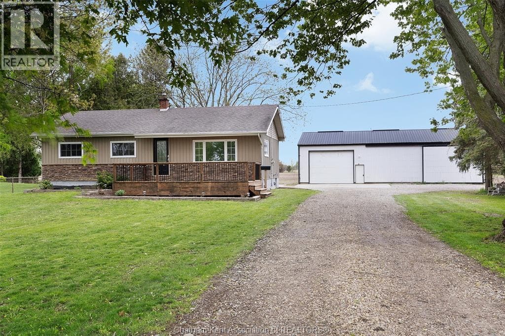 864 MCNAUGHTON AVENUE East in