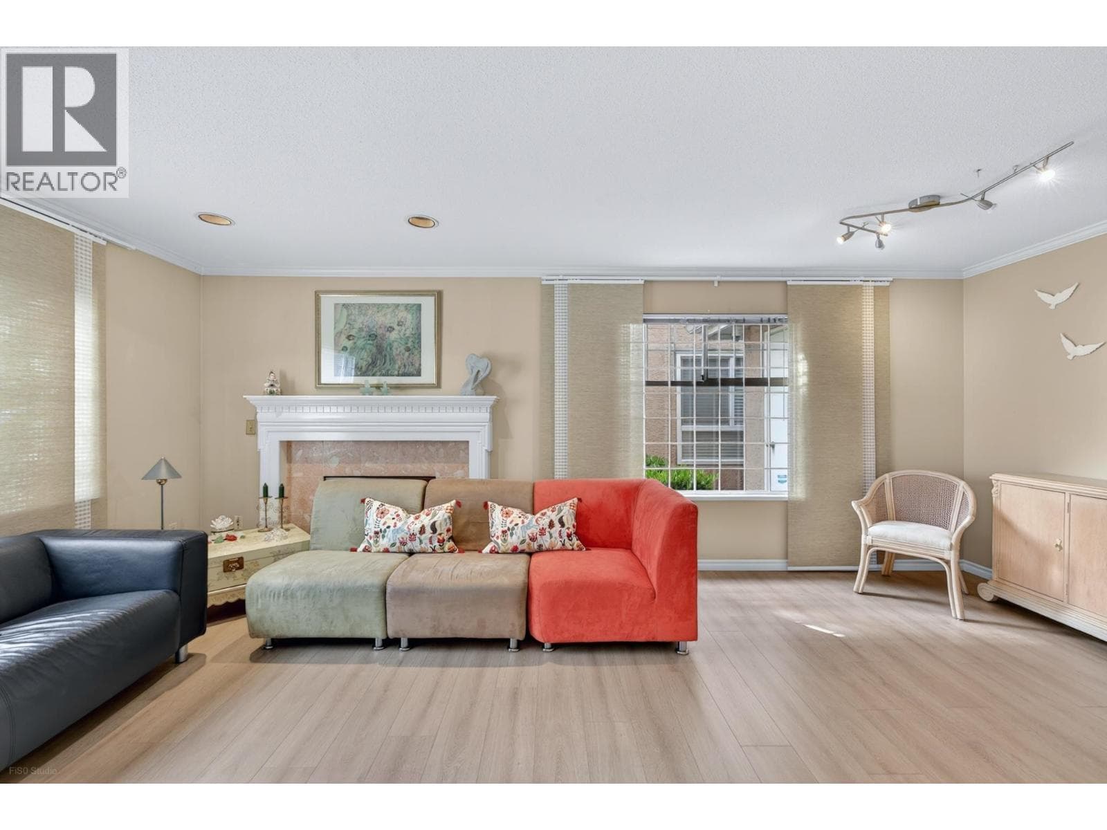3 8280 BENNETT ROAD in City Centre
