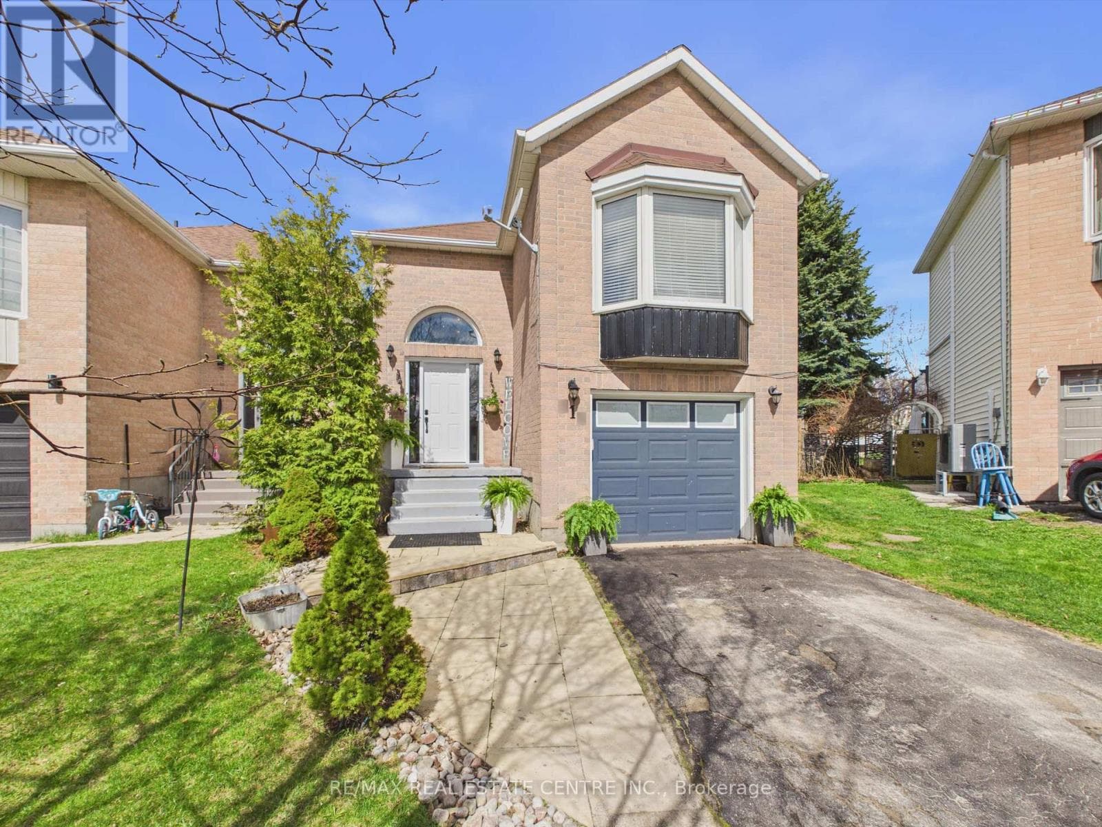 318 SHELBURNE PLAZA in