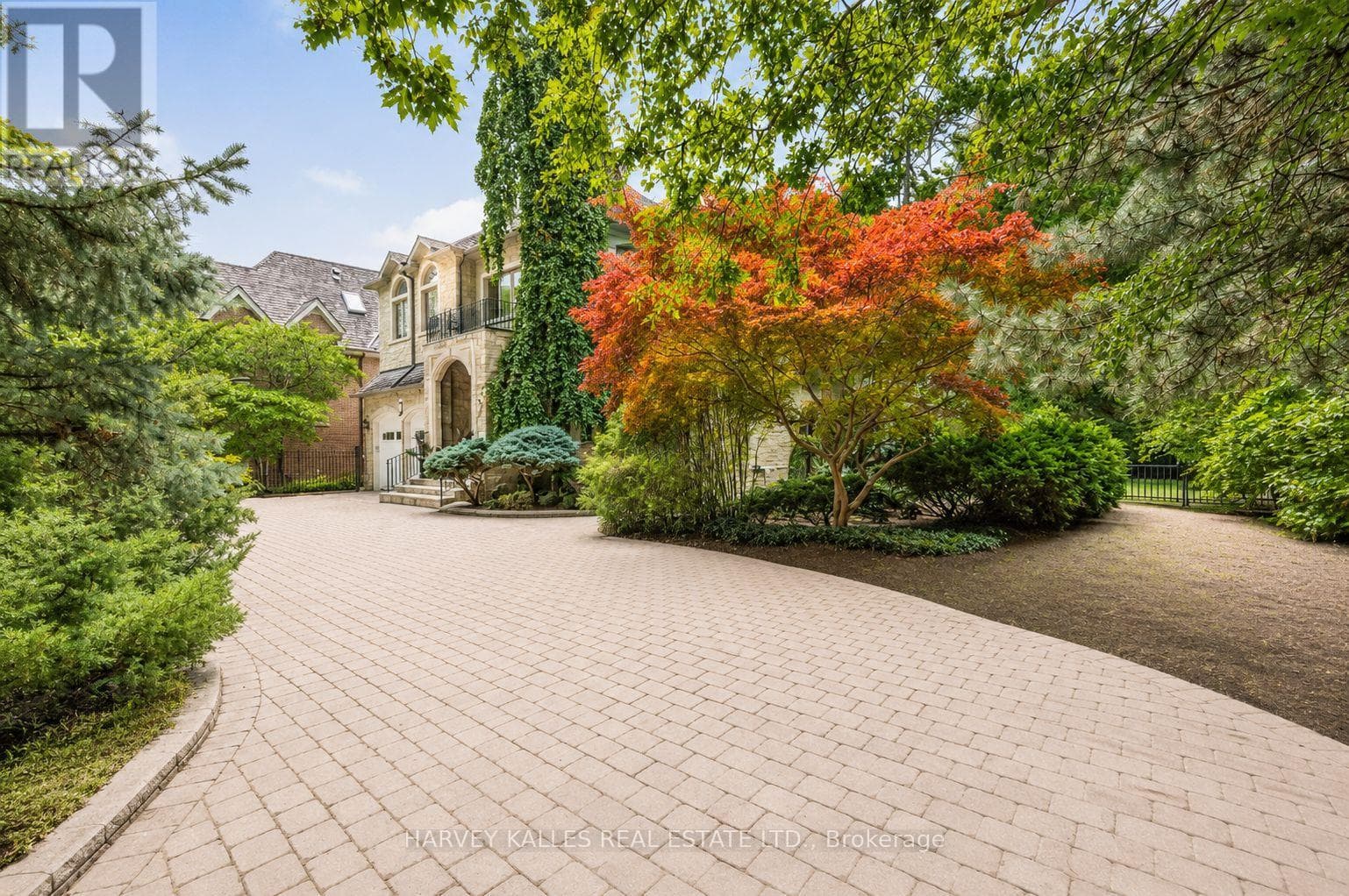 1 KNIGHTSWOOD ROAD in Bridle Path-Sunnybrook-York Mills