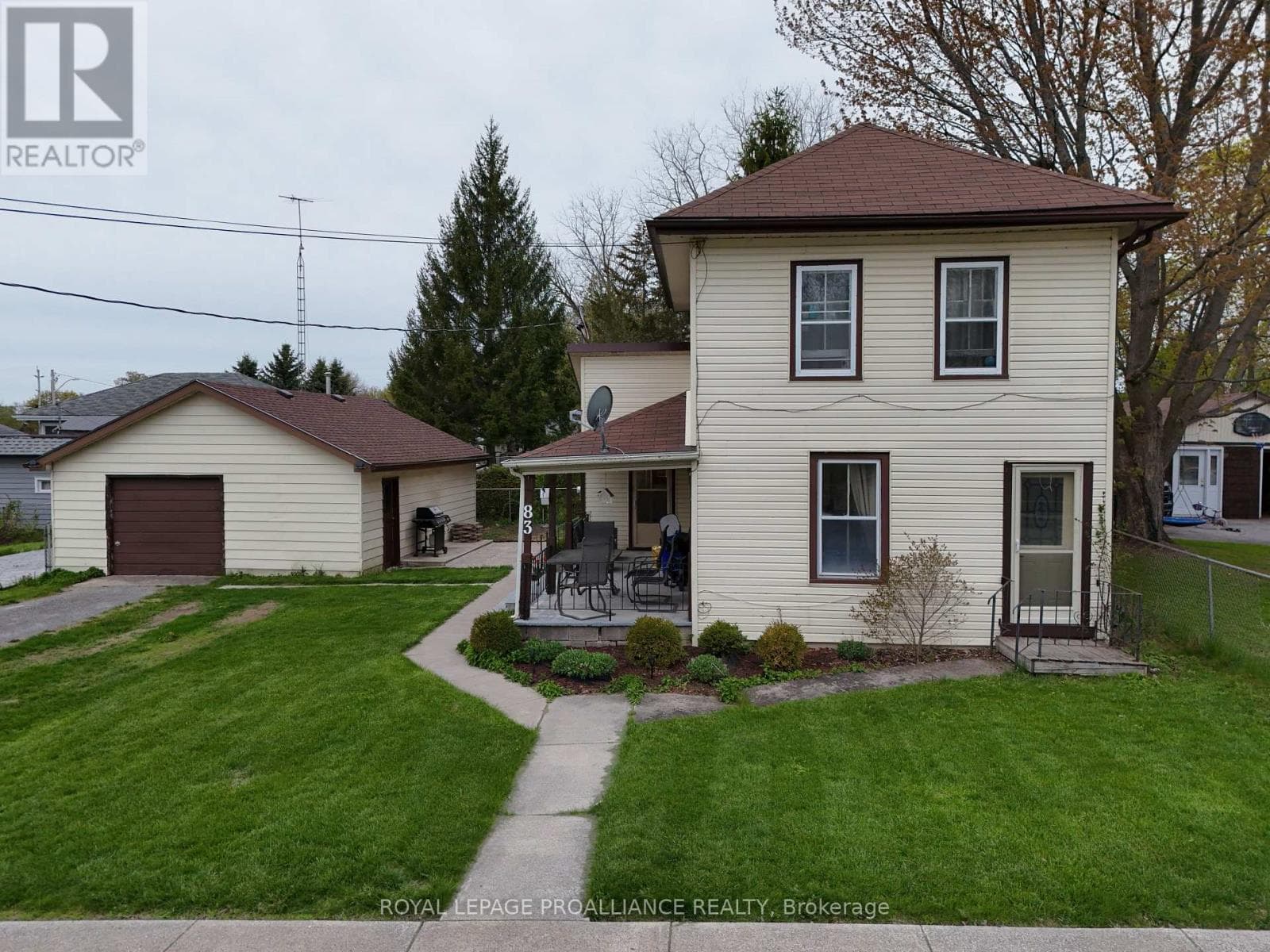 83 COLLEGE STREET in