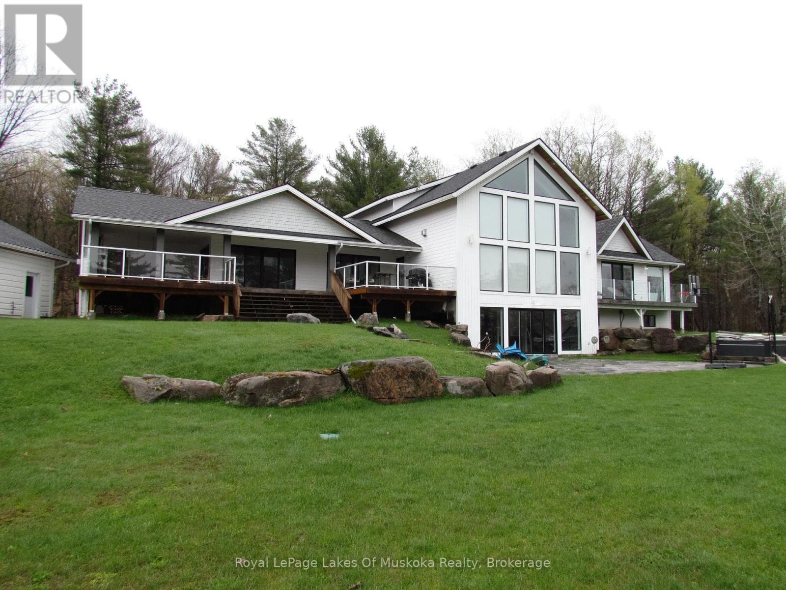 1-1331 SOUTH MONCK DRIVE in