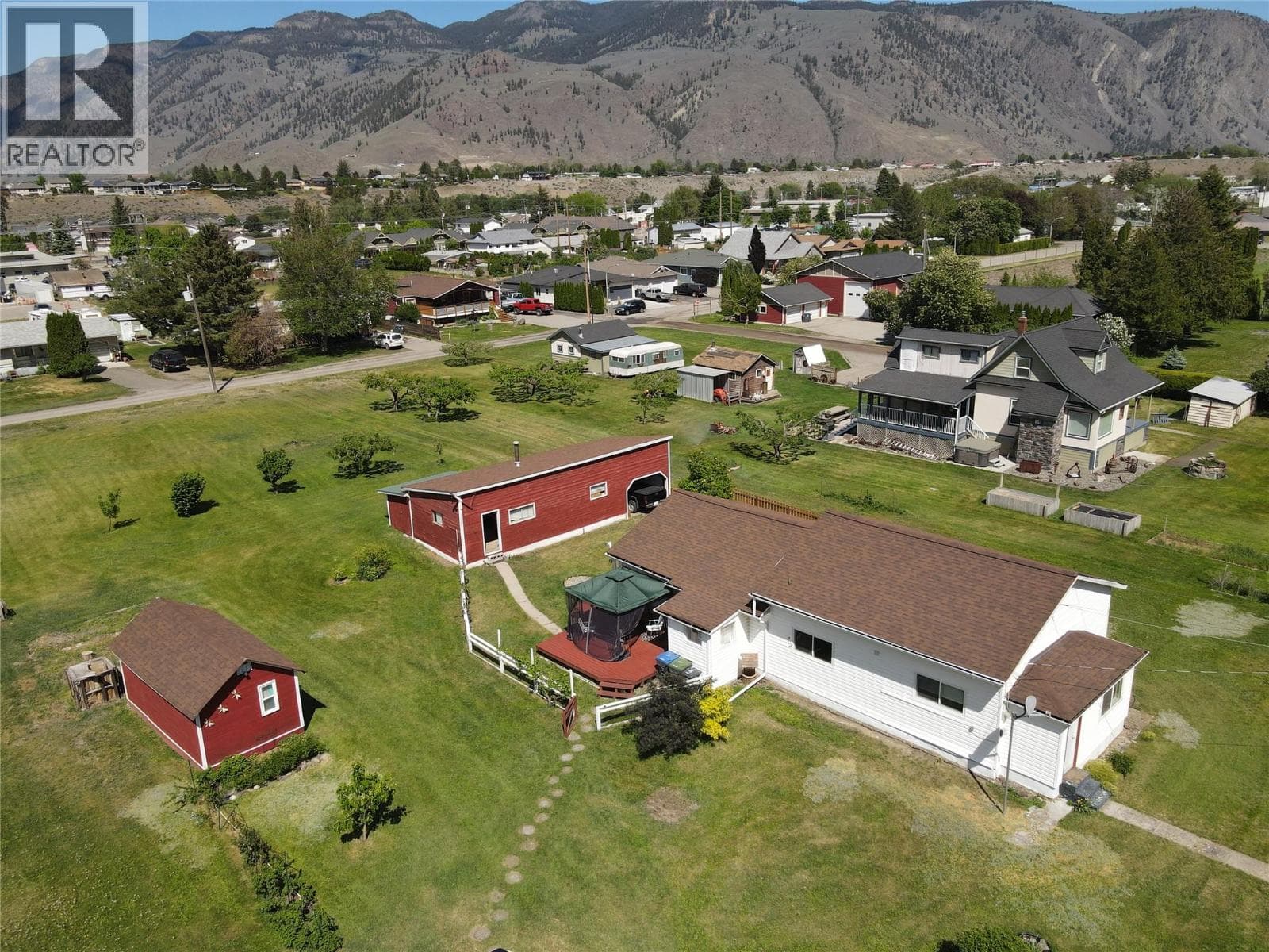 218 10th Avenue in