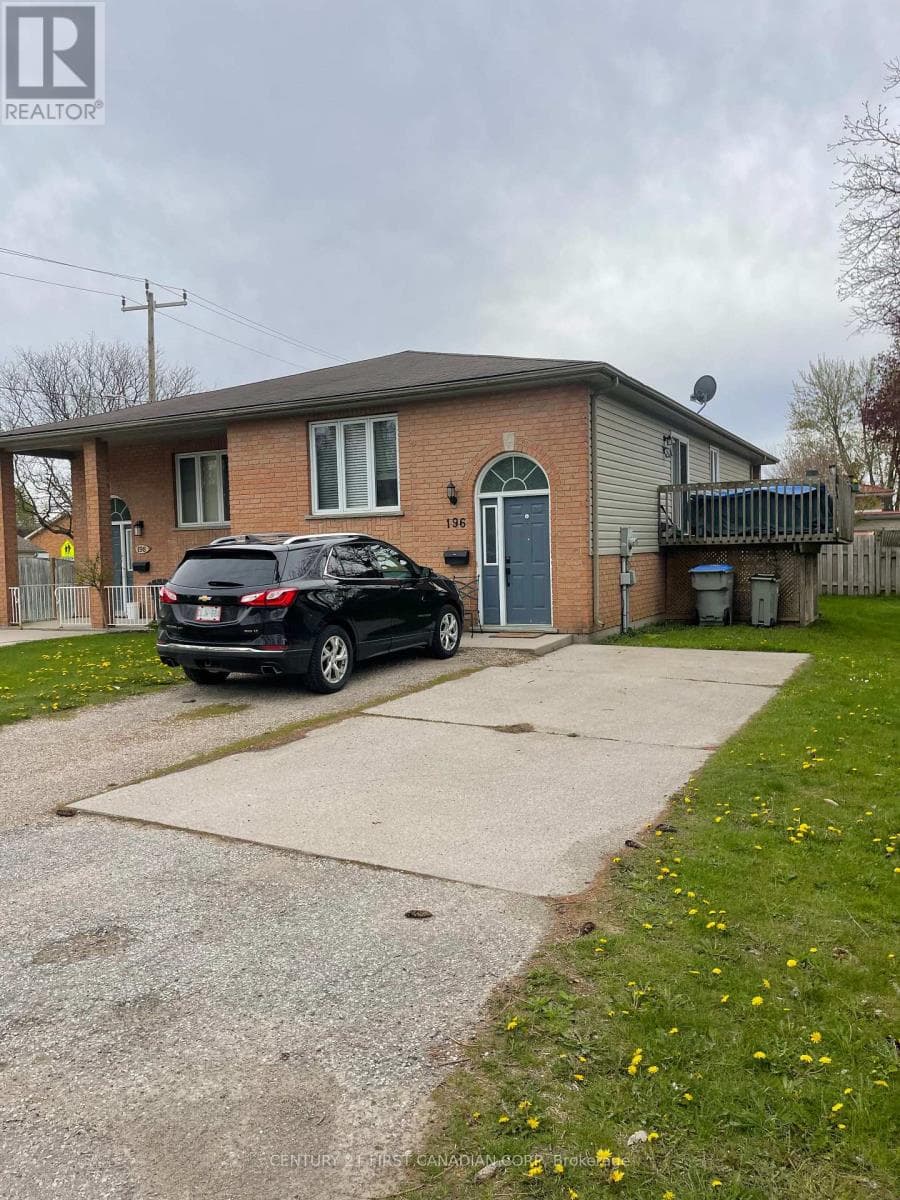 196 ADELAIDE STREET in