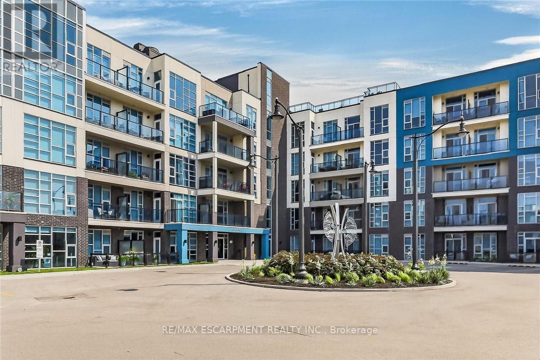 10 CONCORD Place Unit# 516 in
