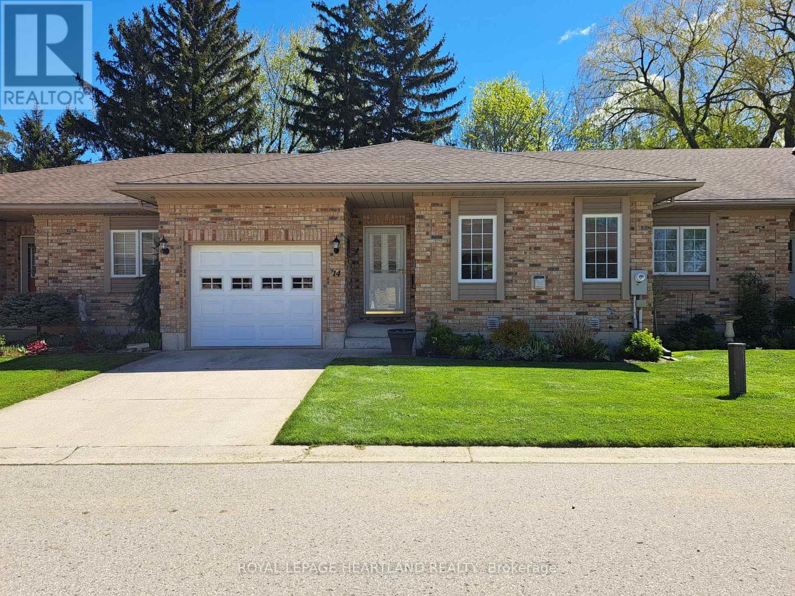 14 BROOKSIDE PLAZA in