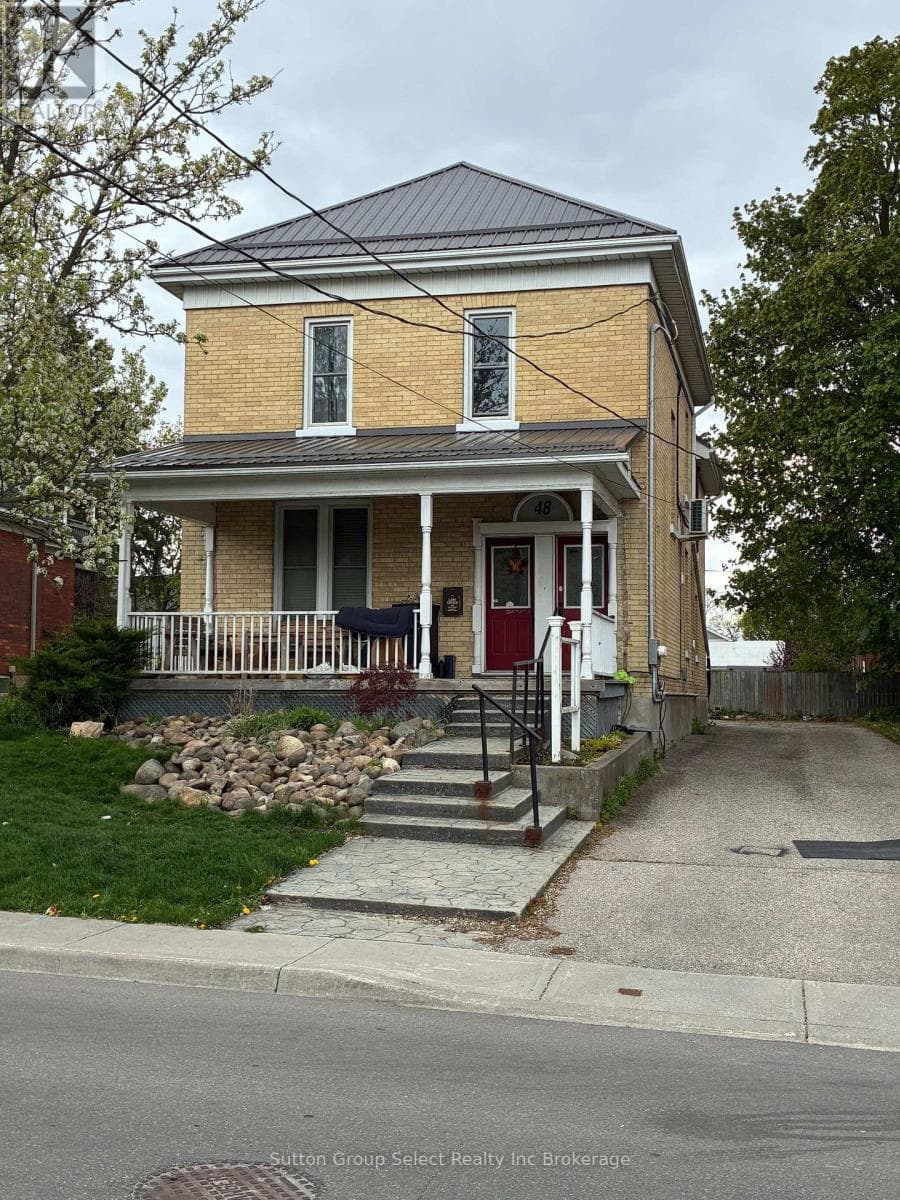 48 PERRY STREET in