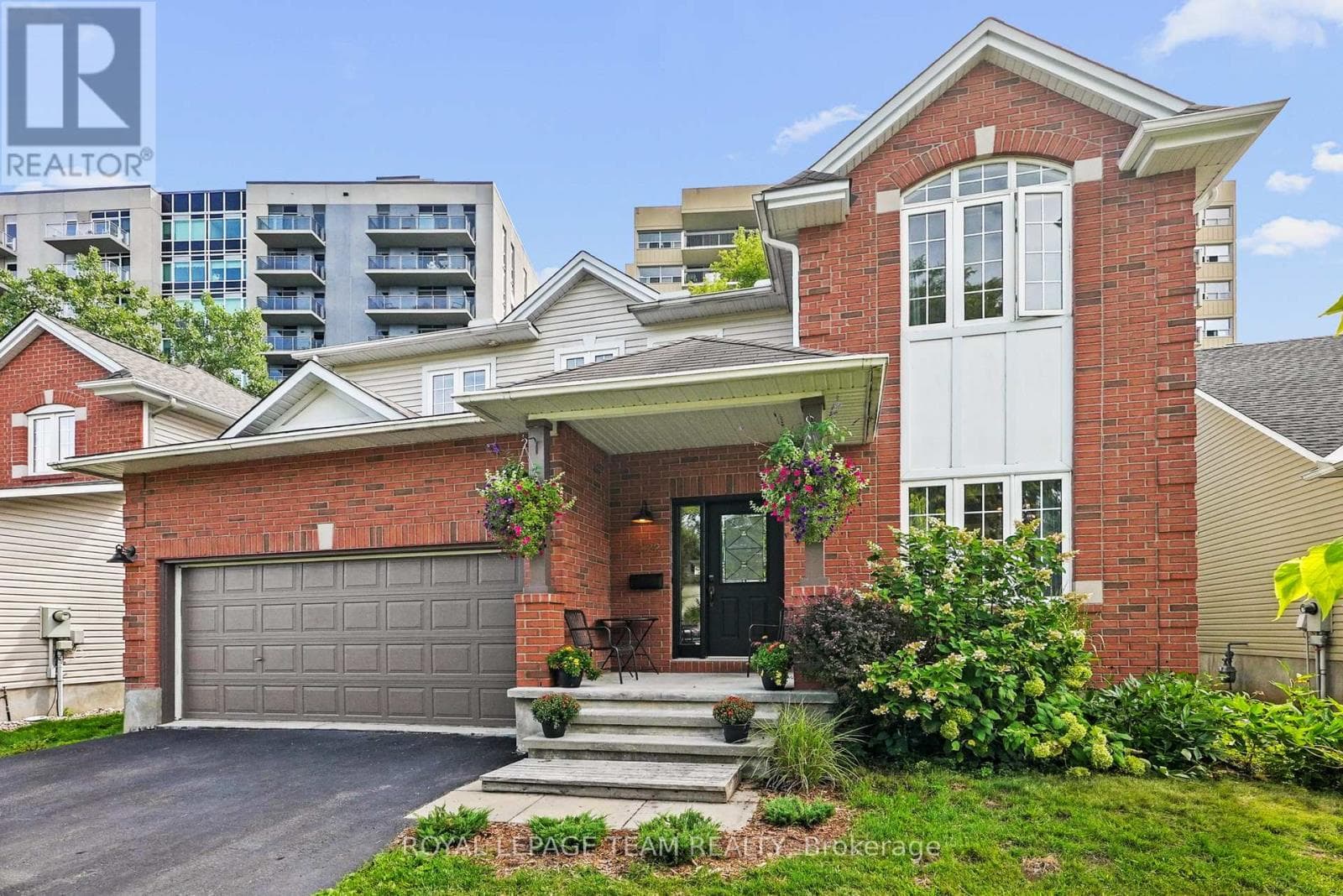 2122 SAUNDERS AVENUE in WHITEHAVEN - WOODPARK - GLABAR PARK
