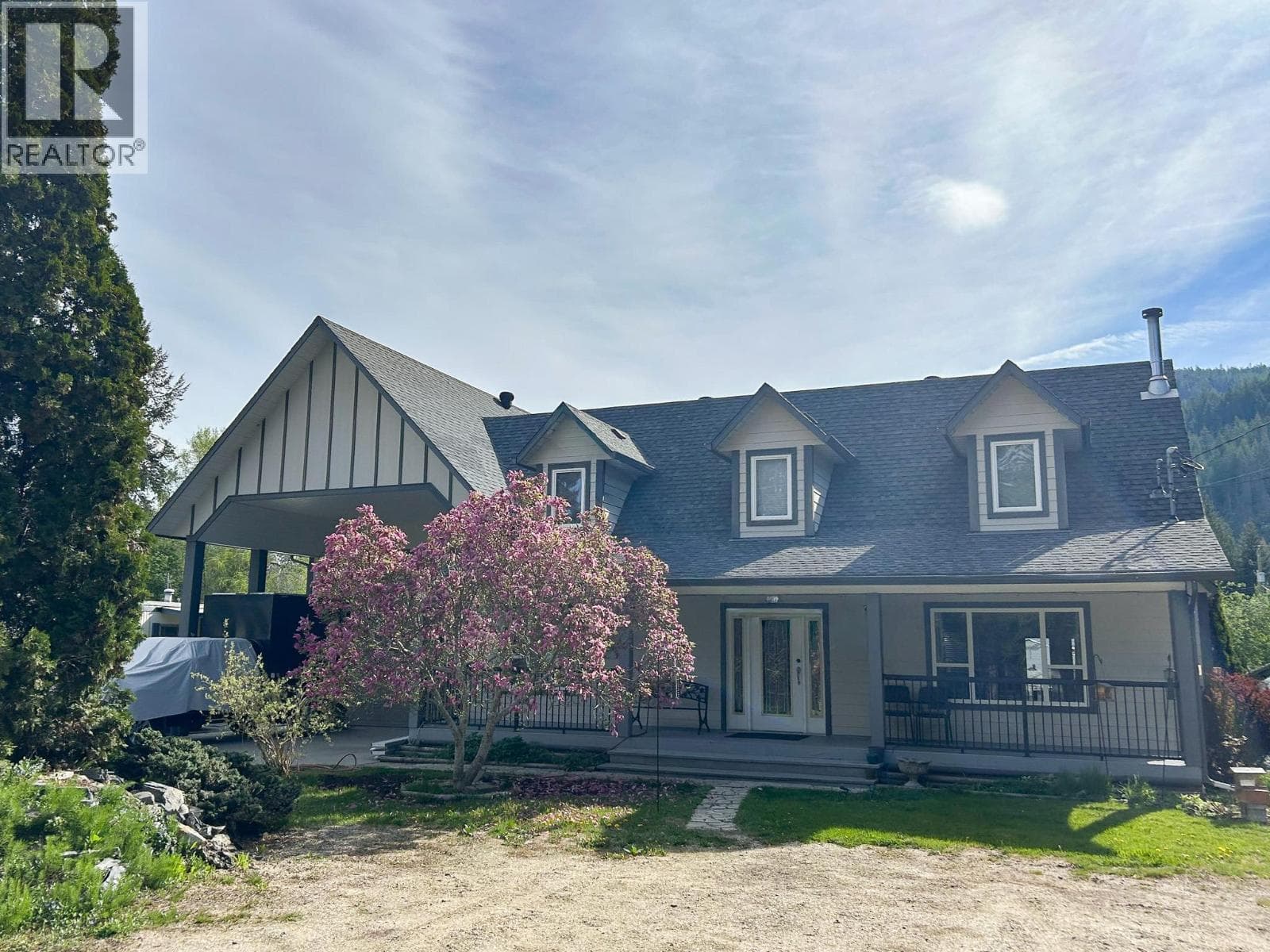 401 Gillis Avenue in