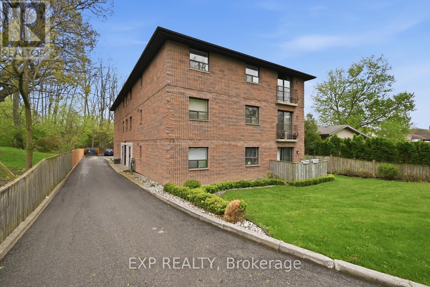 303 - 78 WELLAND STREET N in