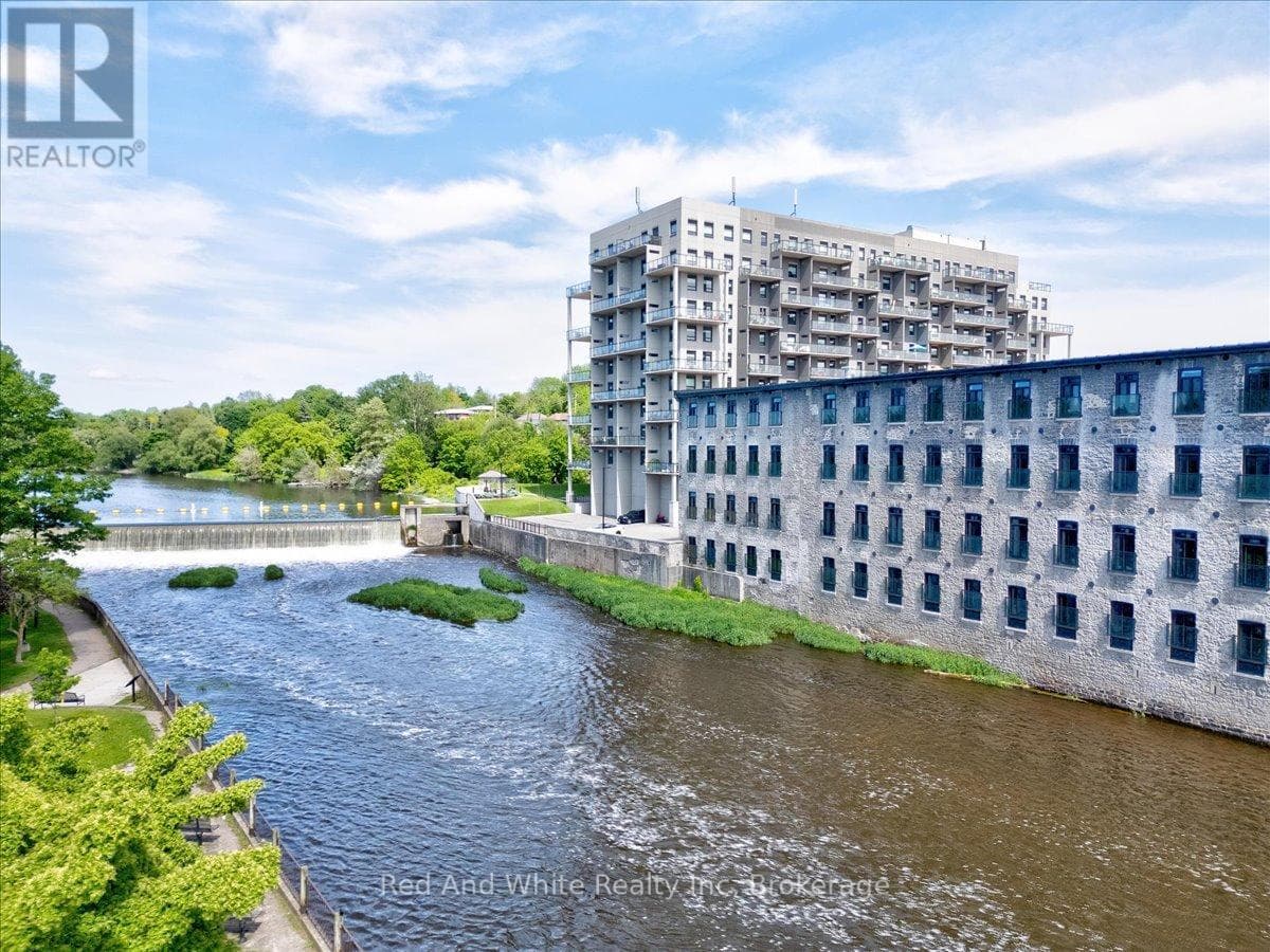 19 GUELPH Avenue Unit# 303 in Hespeler