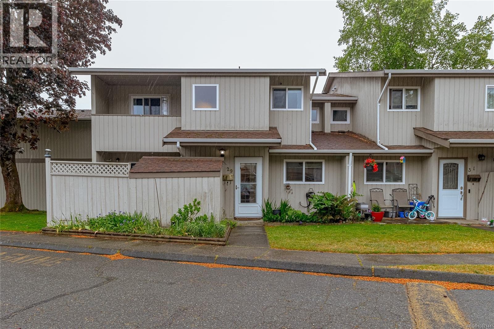 29 2771 Spencer Rd in South Millstream