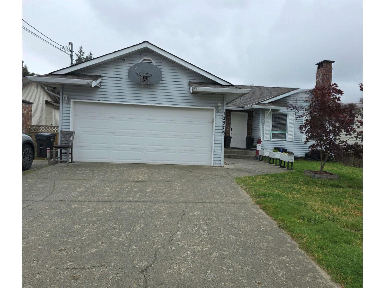 32575 PEARDONVILLE ROAD in City Centre