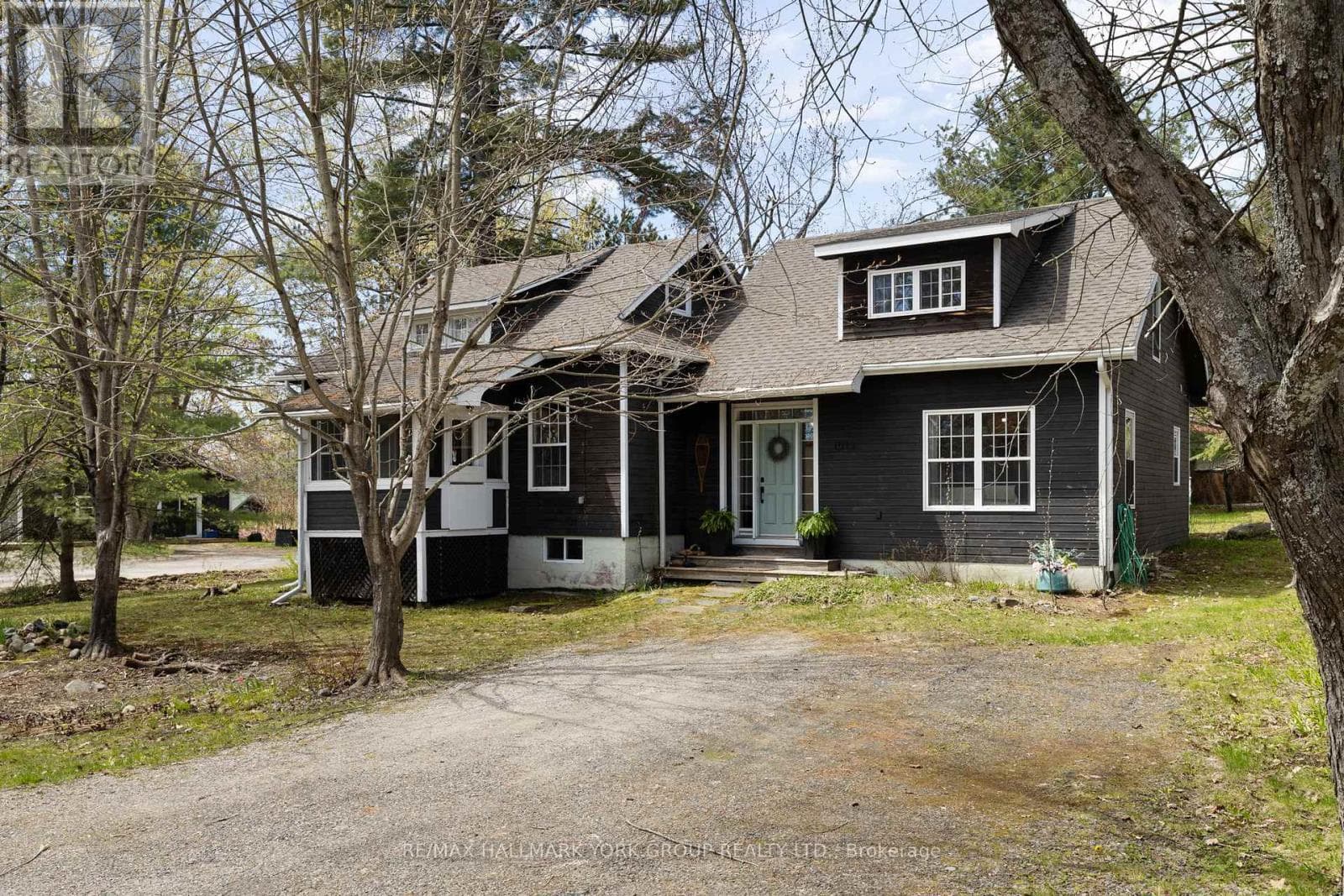 1013 GREY STREET in