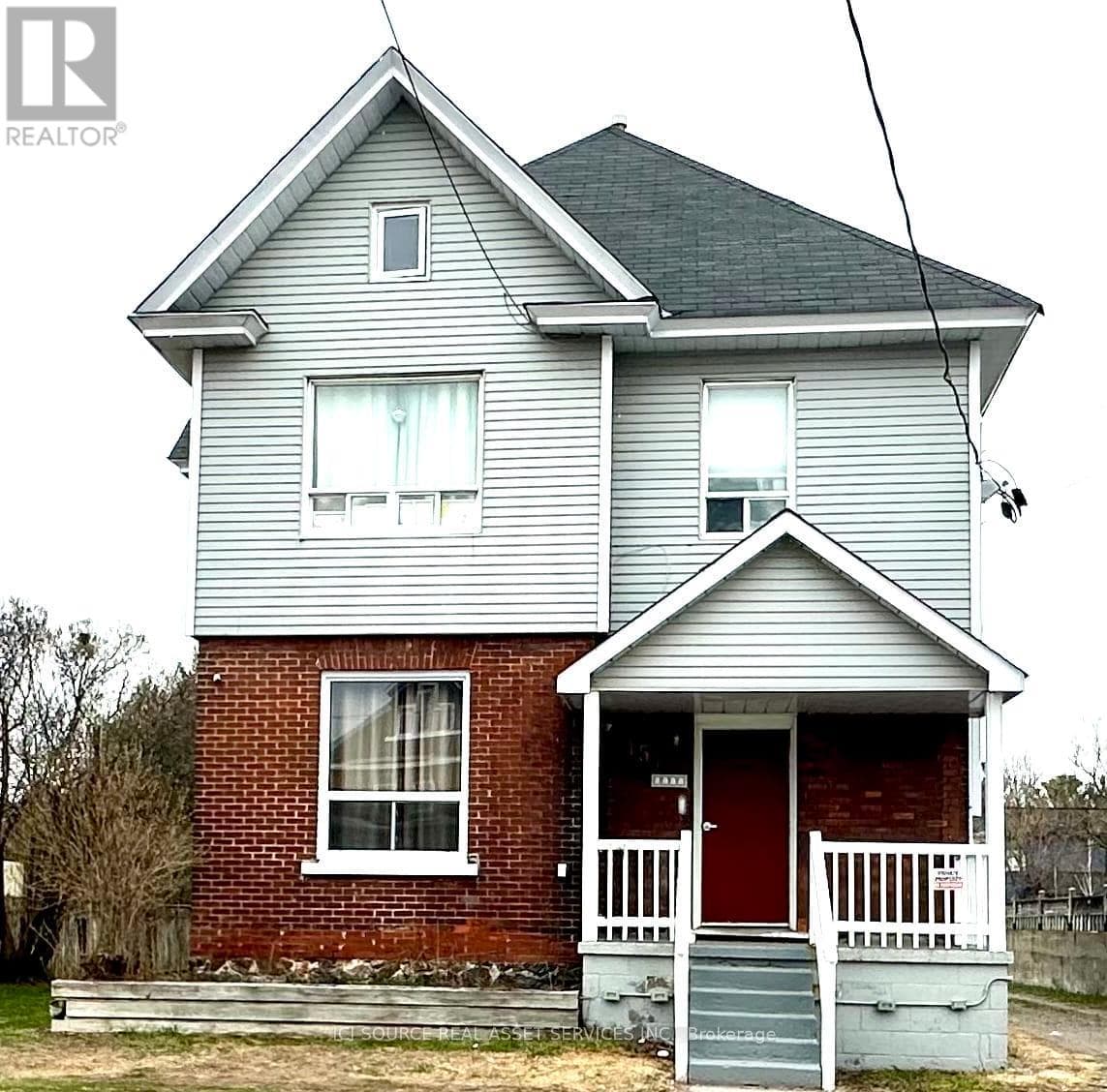 451 FIRST AVENUE W in