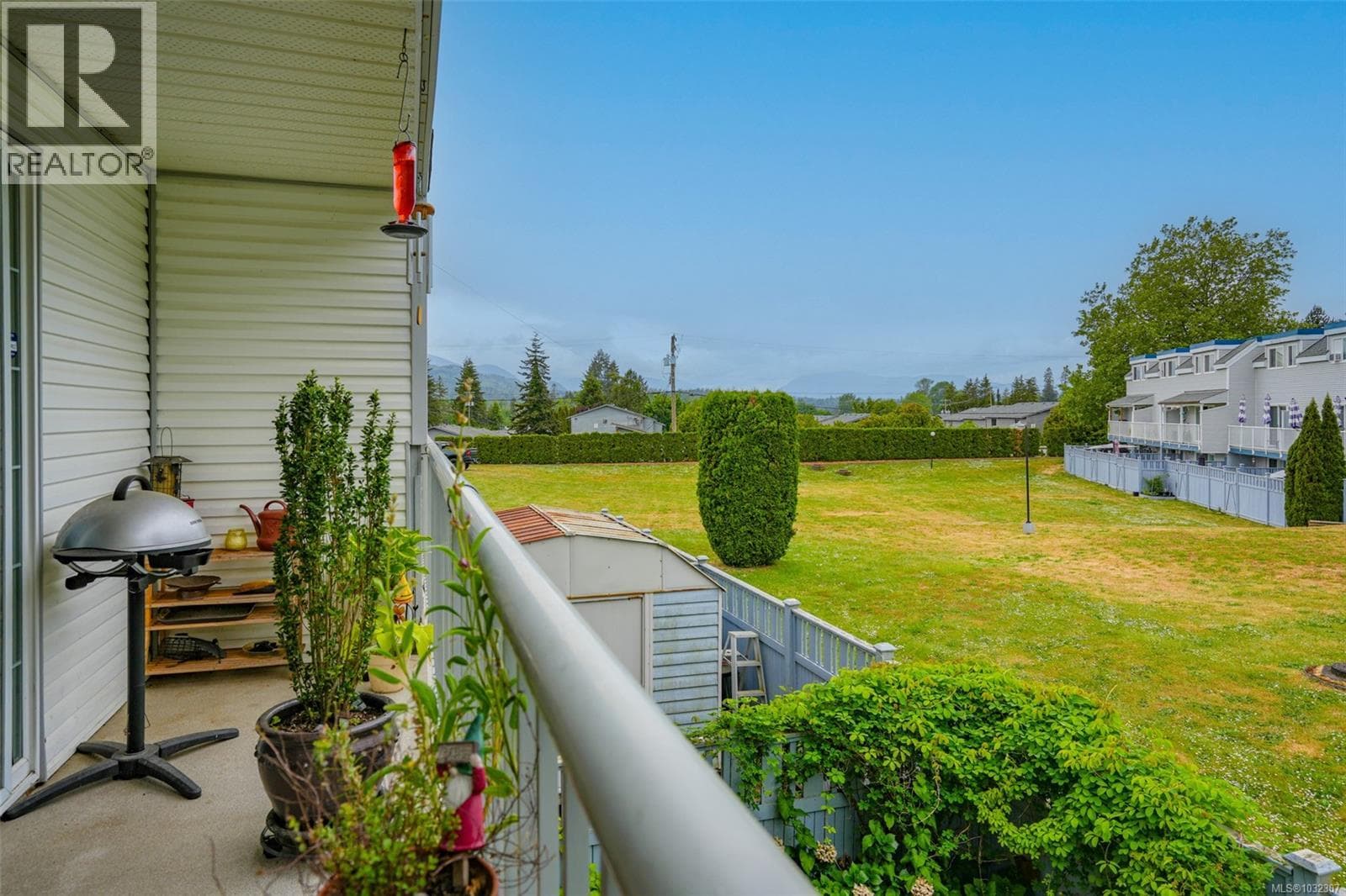 4233 8th Ave in