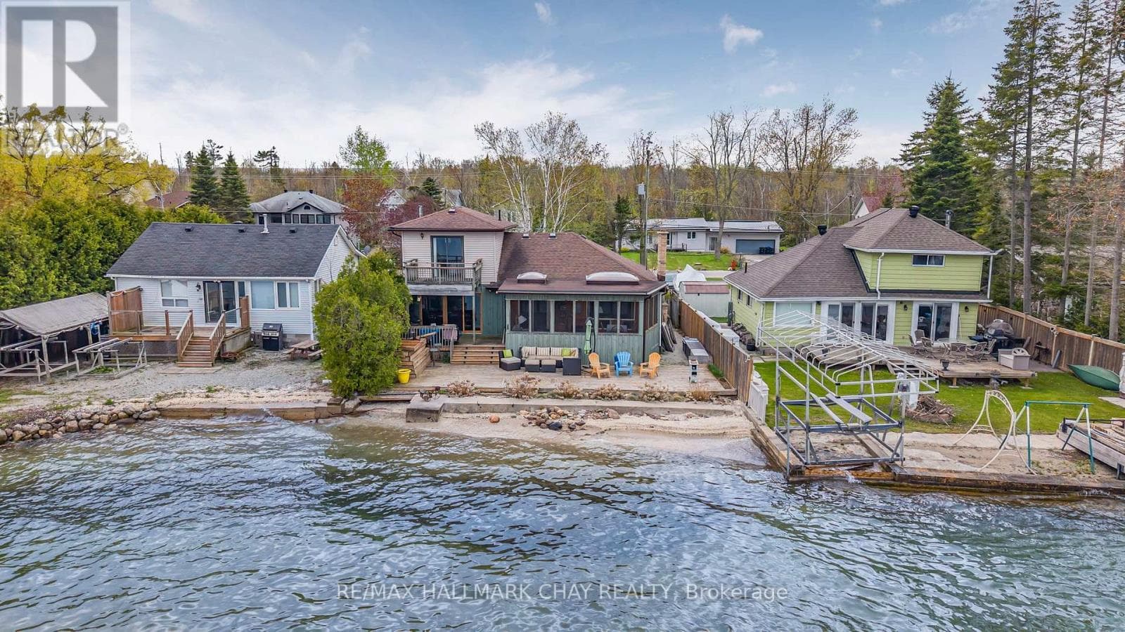 2617 LEONARD STREET in