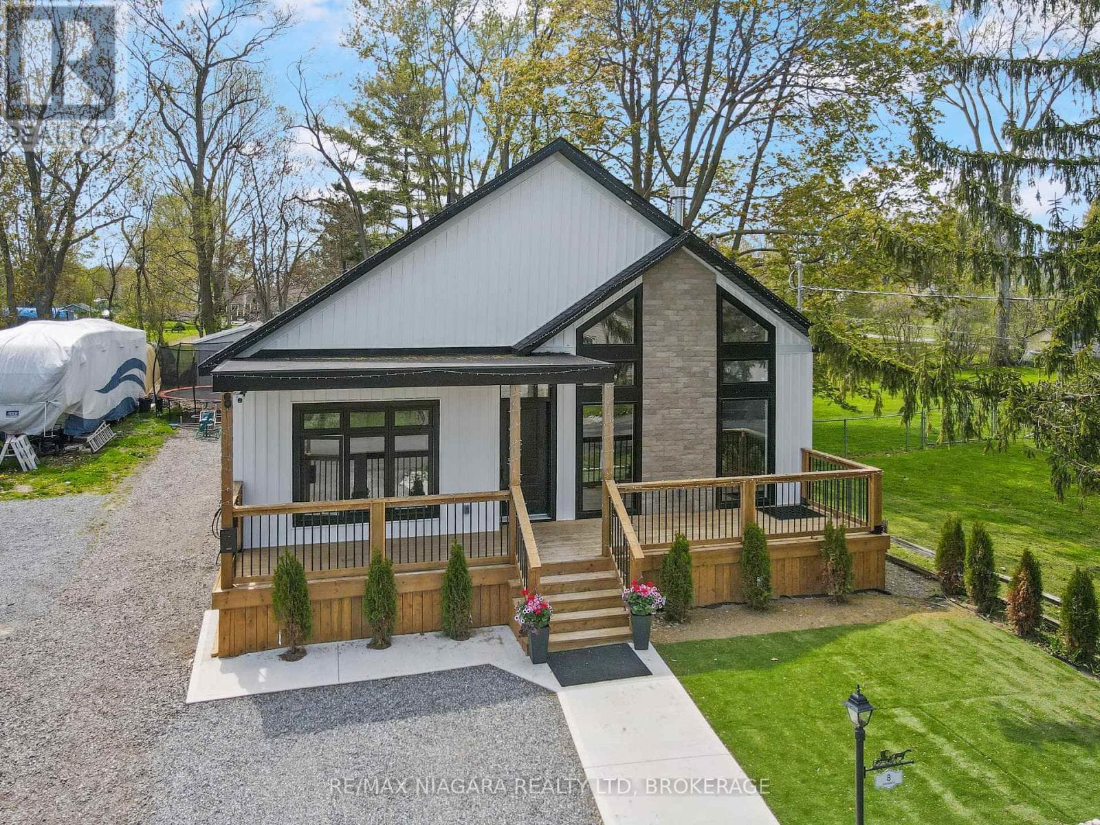 8 ADELAIDE STREET in